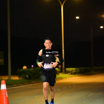 Runner Photo 7706776