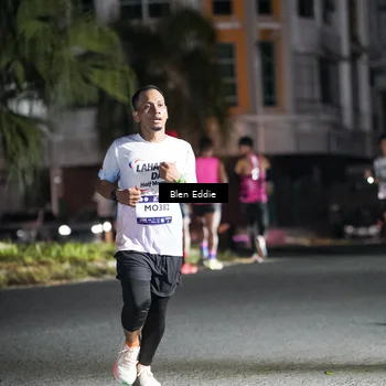 Runner Photo 7706777