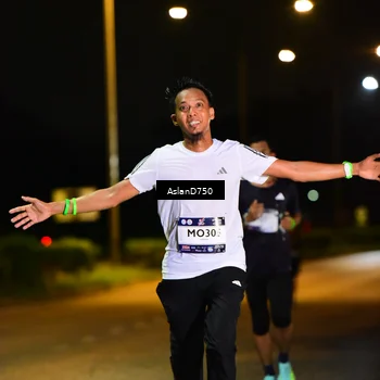 Runner Photo 7706782