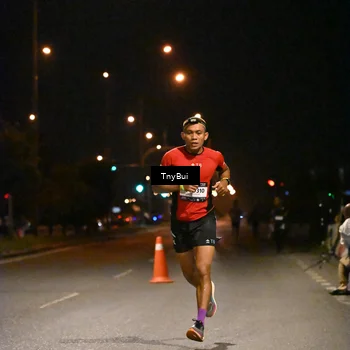 Runner Photo 7706789
