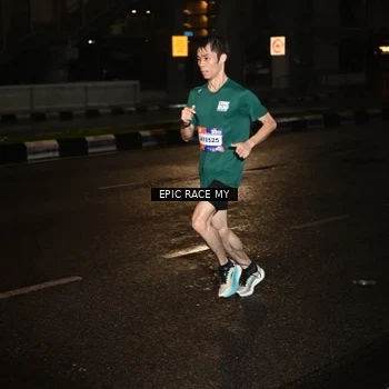 Runner Photo 7706792