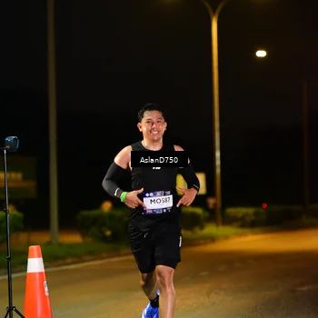 Runner Photo 7706795