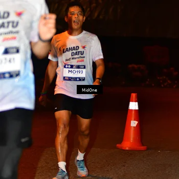 Runner Photo 7706796