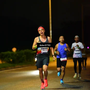 Runner Photo 7706807