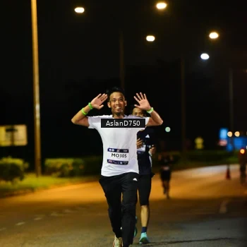 Runner Photo 7706814