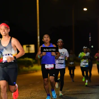 Runner Photo 7706826