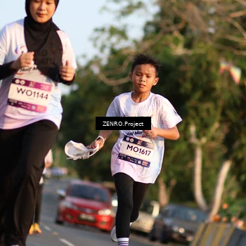 Runner Photo 7706827
