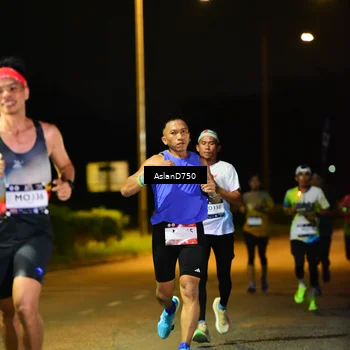 Runner Photo 7706835