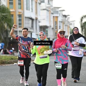 Runner Photo 7706842