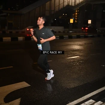Runner Photo 7706851