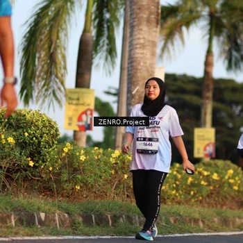 Runner Photo 7706852