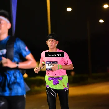 Runner Photo 7706853