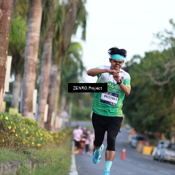 Runner Photo 7706858
