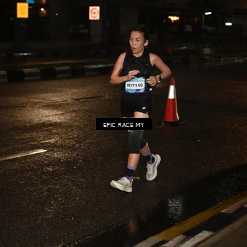 Runner Photo 7706861