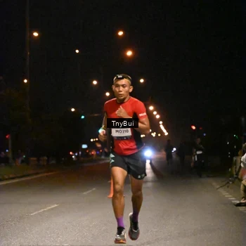 Runner Photo 7706867