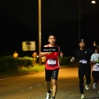 Runner Photo 7706882