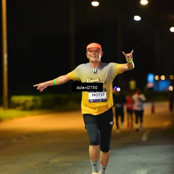 Runner Photo 7706894