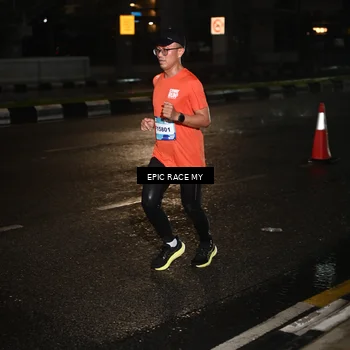 Runner Photo 7706902