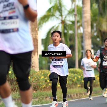 Runner Photo 7706910