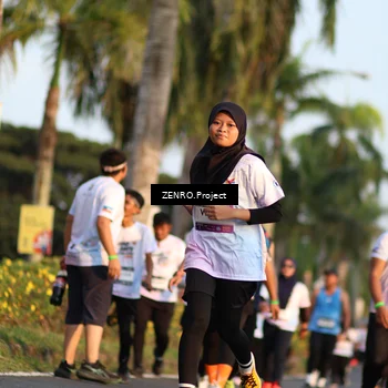 Runner Photo 7706914