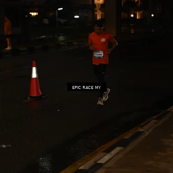 Runner Photo 7706921