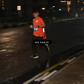 Runner Photo 7706922
