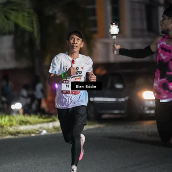 Runner Photo 7706924