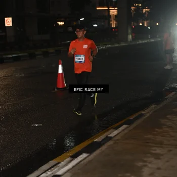 Runner Photo 7706926