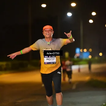 Runner Photo 7706933