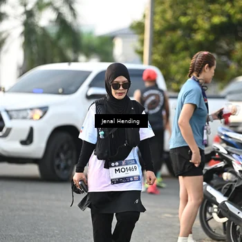 Runner Photo 7706934