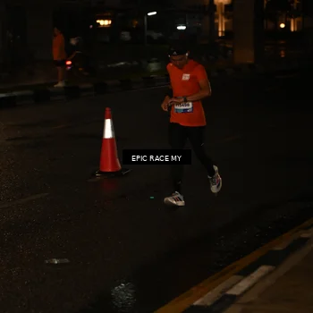 Runner Photo 7706937