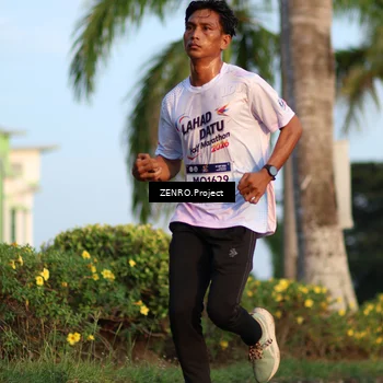 Runner Photo 7706944