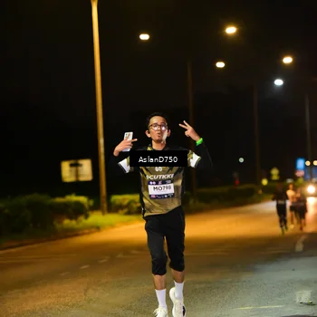 Runner Photo 7706958