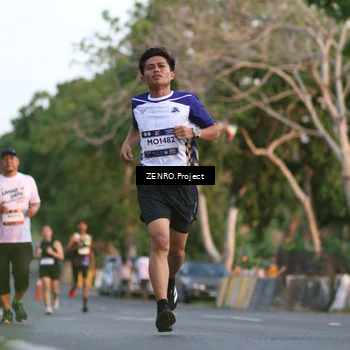 Runner Photo 7706960