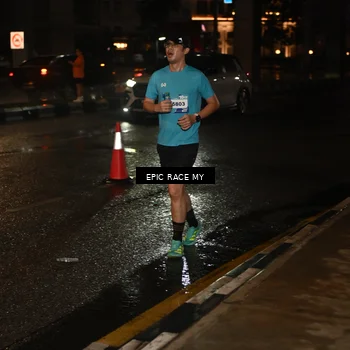 Runner Photo 7706970