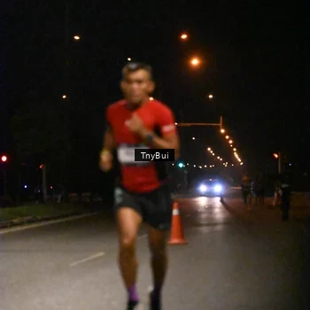 Runner Photo 7706971