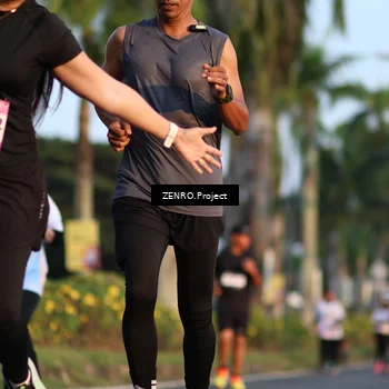 Runner Photo 7706974