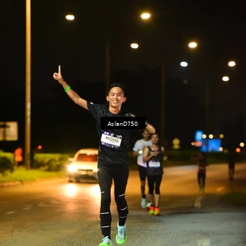 Runner Photo 7706984
