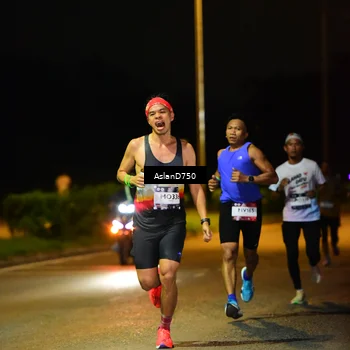 Runner Photo 7707003
