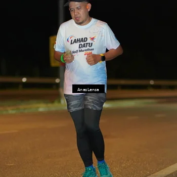 Runner Photo 7707007