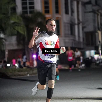Runner Photo 7707010