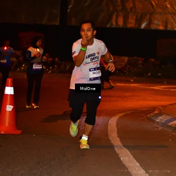Runner Photo 7707017