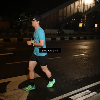 Runner Photo 7707019