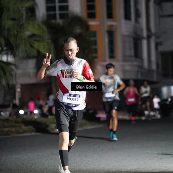Runner Photo 7707025