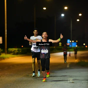Runner Photo 7707027