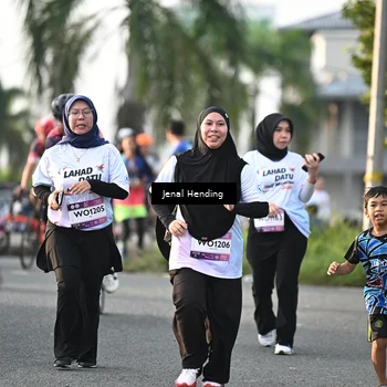 Runner Photo 7707035