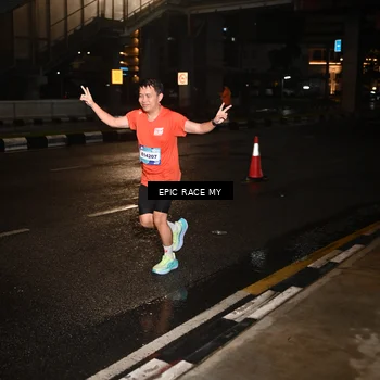 Runner Photo 7707043