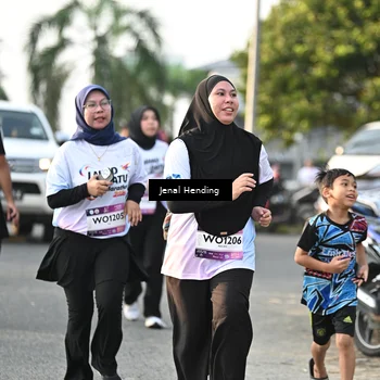 Runner Photo 7707044