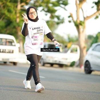 Runner Photo 7707050