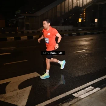 Runner Photo 7707060